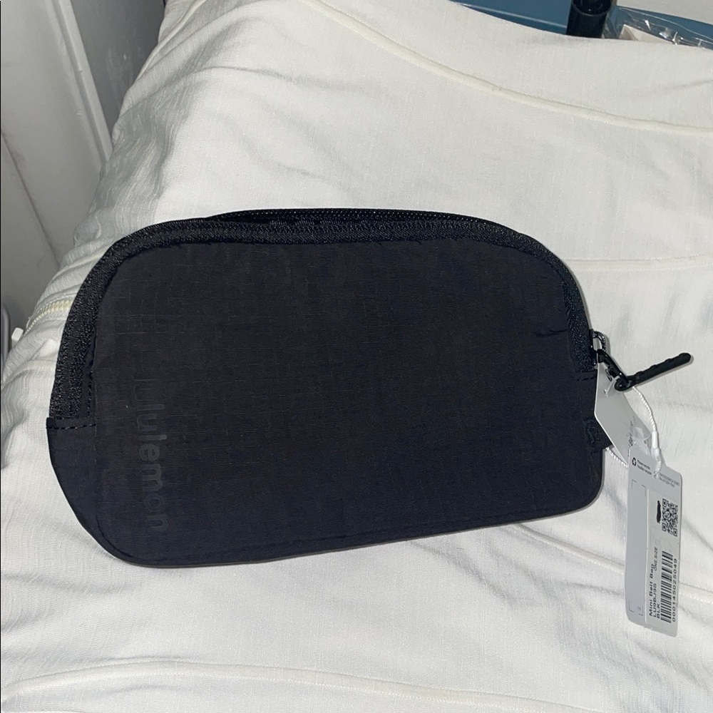 Lululemon Athletica Black Belt Bag